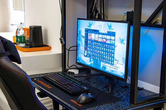 飞游电竞酒店(深圳宝安机场T3航站楼固戍地铁站店)图片