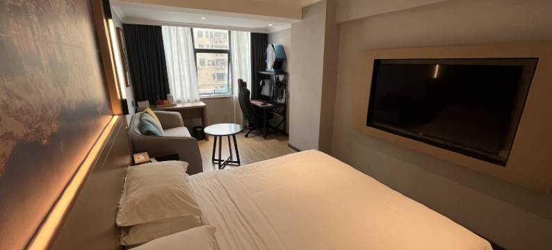 亚信电竞酒店(深圳宝安国际会展中心店)图片