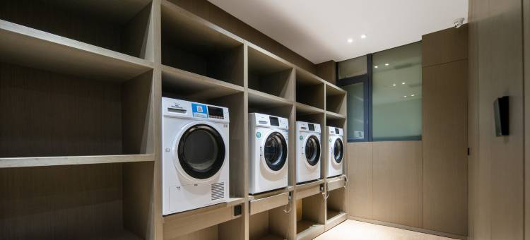 纽宾凯新宜大酒店(武汉黄鹤楼粮道街美食街店)图片