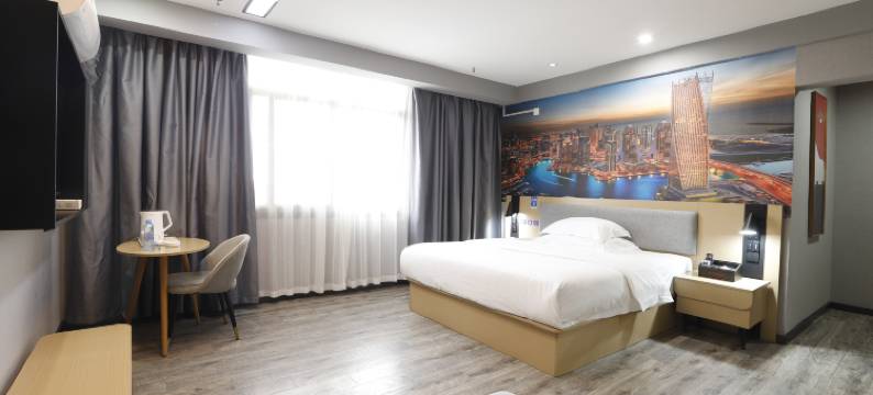 权季酒店(乐安县汽车站店)图片