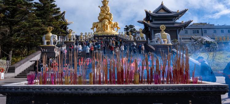 峨眉山凤缘酒店(峨眉山高铁站报国寺店)图片