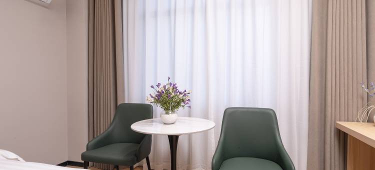 蜜桃水晶酒店(无锡火车站靖海地铁站店)图片