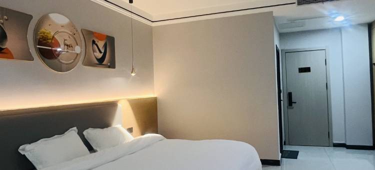 礼遇酒店(黄金大厦店)图片