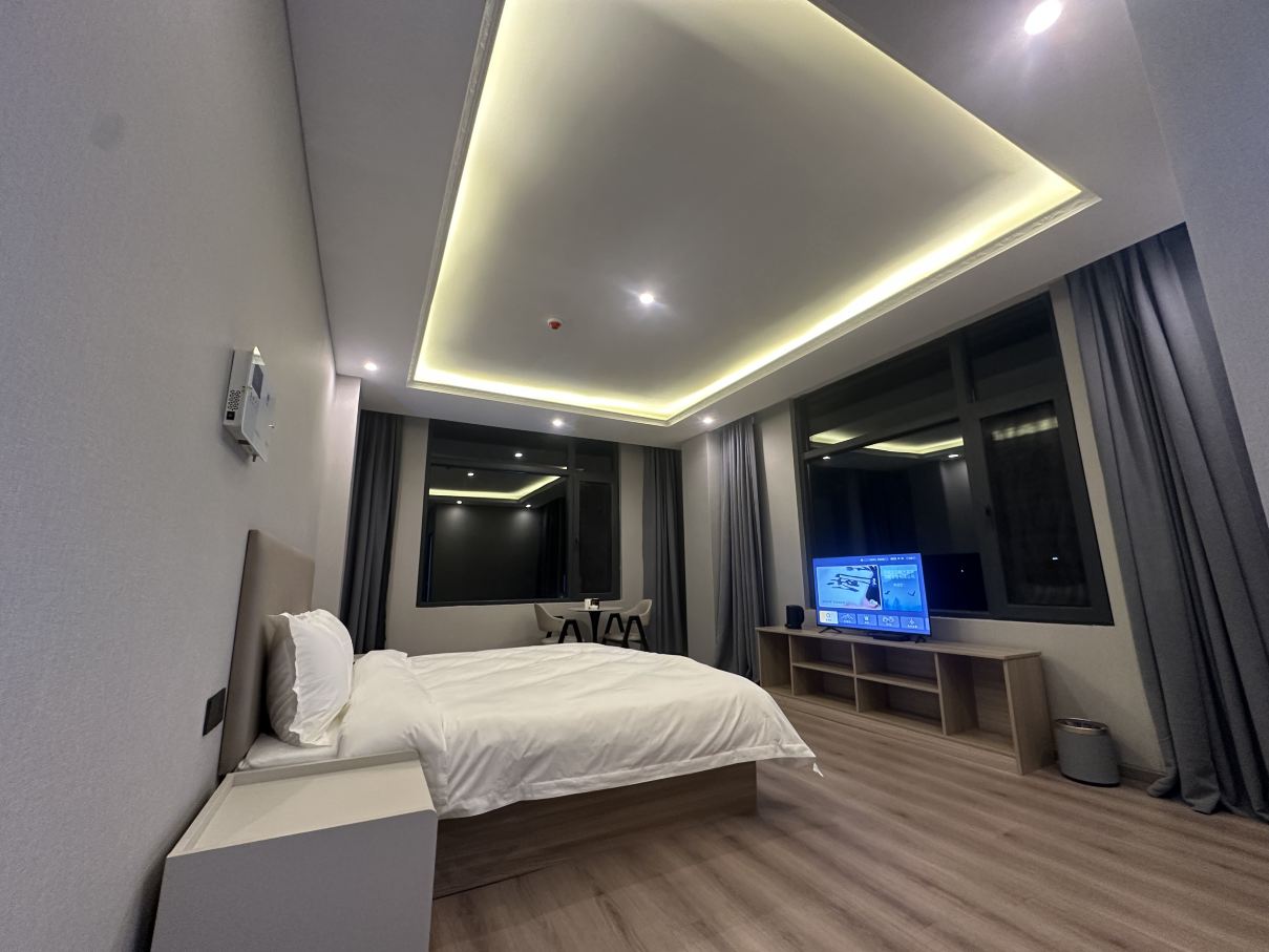 观景大床房（全时弥散供氧、鼻吸氧气+地暖+全屋WIFI）