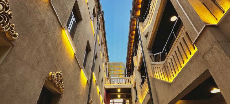 元吉里国际青年旅社(青岛火车站栈桥店)图片