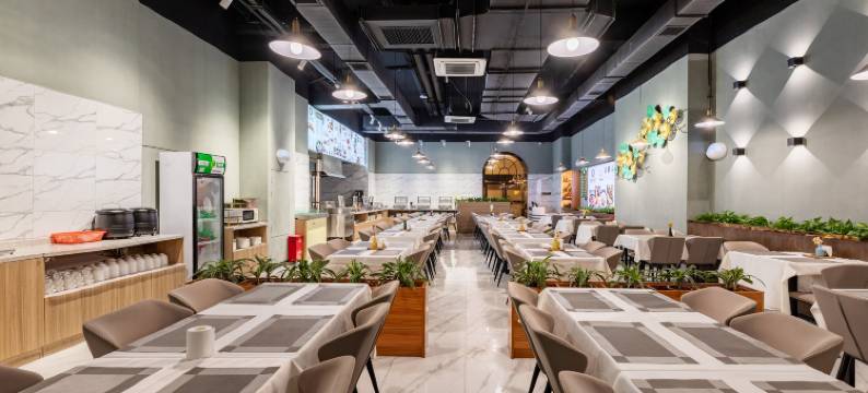 励骏大酒店(佛山南庄华夏陶瓷博览城店)图片