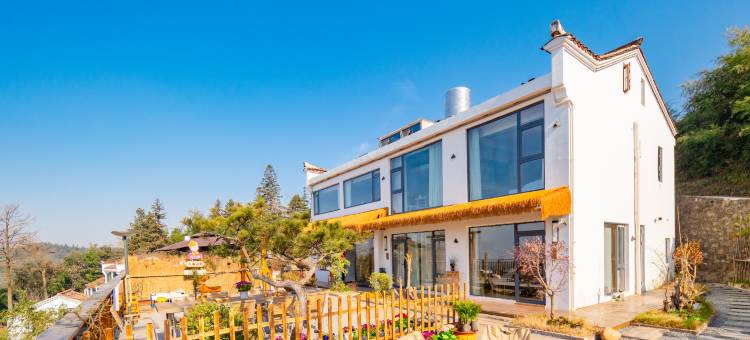 九华山六如·云见花园民宿(九华街肉身宝殿店)图片