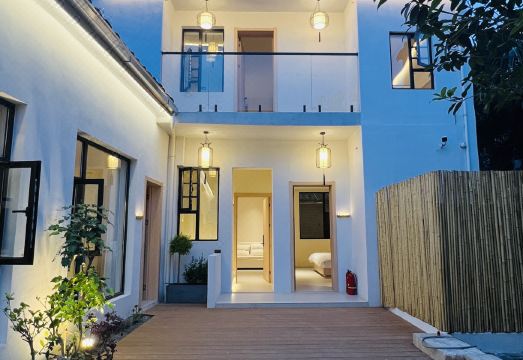 宏村内溪墅·河畔庭院轻奢民宿外景图