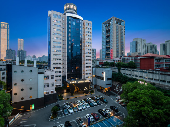 长沙IFS国金中心黄兴路步行街亚朵酒店