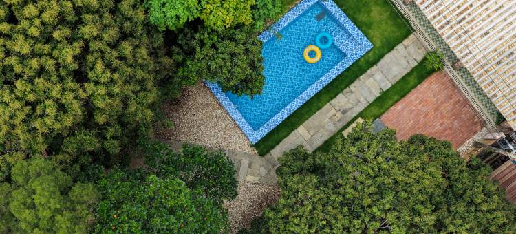 曲湾艺境民宿(北海银滩大道店)图片