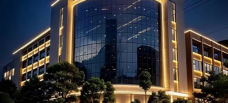 云县·金汇源NewChinesestylefamily城市行政酒店(客运站店)图片