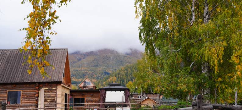 白哈巴山止川行·崧慢集民宿图片