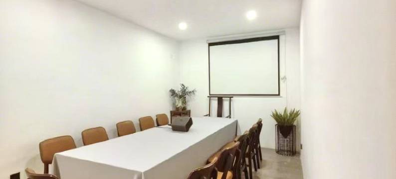 杭州云和西子度假酒店(柳浪闻莺定安路地铁站店)图片