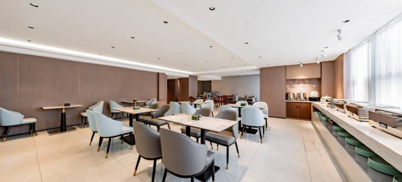 塞纳酒店(呼和浩特站中山路地铁站店)图片