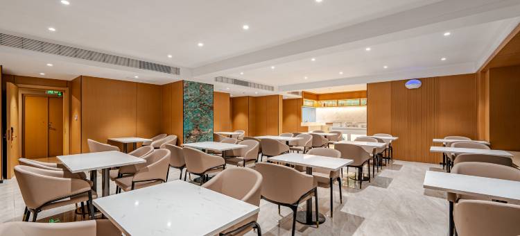 维也纳国际酒店(济南高新万达广场店)图片