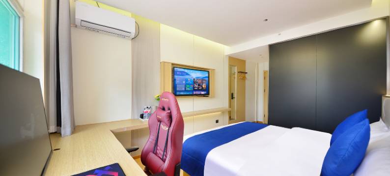 觅光电竞智能酒店(太原柳巷钟楼街店)图片