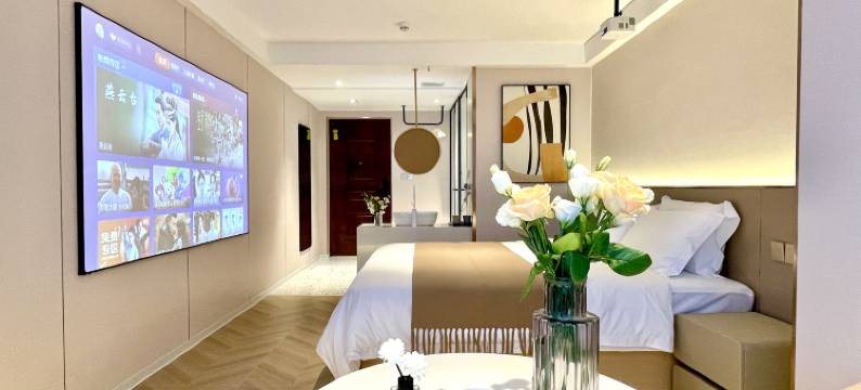 沐光美居·高空影院美宿(广安吾悦广场店)图片