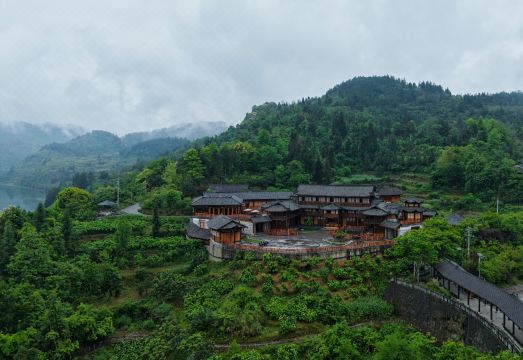 酉阳梦里河湾民宿外景图