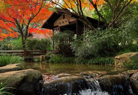 Yijiangchunshui · 1912 Guofeng Hotel (Hangzhou Xihu Huanglong Sports Center)Hotel Overview