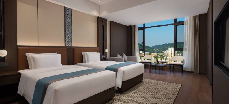 潇湘云梦国际大酒店(凤凰古城景区沱江店)图片