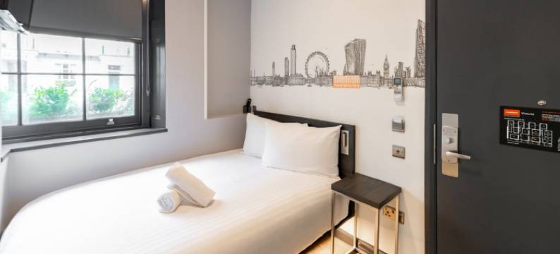 维多利亚轻松酒店(EasyHotel Victoria)图片