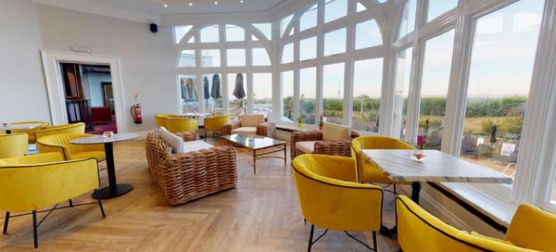 Bournemouth Carlton Hotel by Belvilla图片