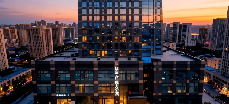 金沙滩伴海公寓(青岛啤酒节店)图片