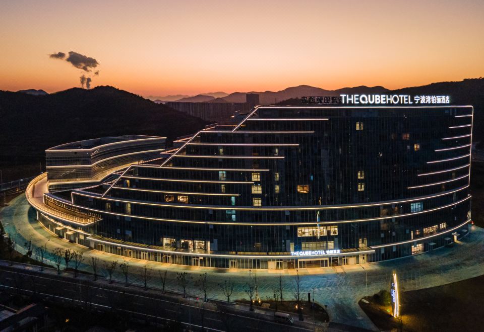 THEQUBEHOTEL Ningbo Bay over view