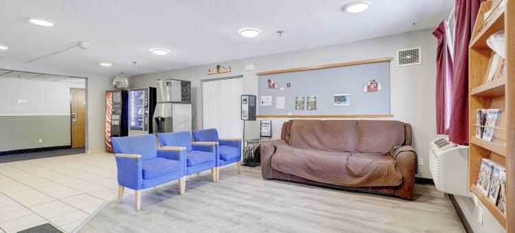 靠近 I 69 的冷水溪Inn & Suites(Coldwater Inn & Suites Near I 69)图片