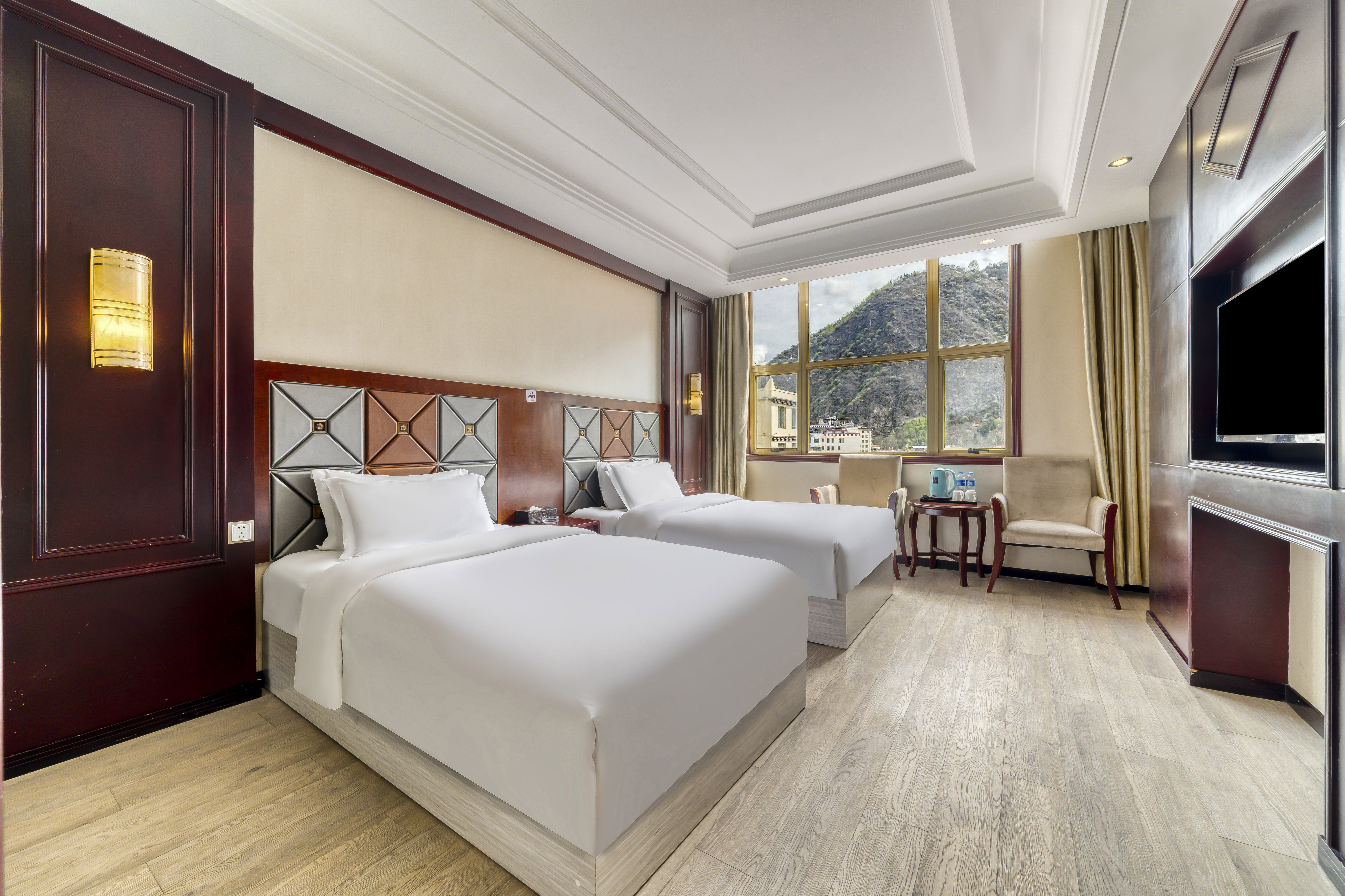 Qiannian Shengdi Hotel Over view