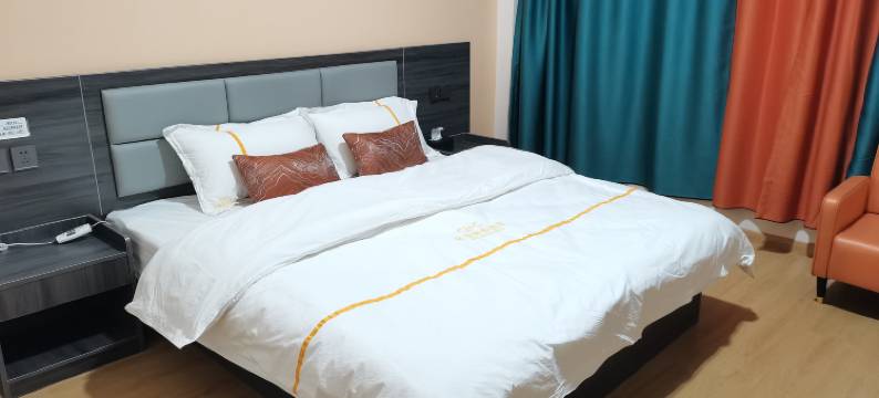 轻创商务酒店图片