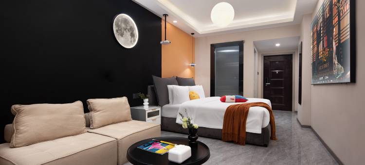 奢漫民宿(张家界天门奥莱步行街店)图片