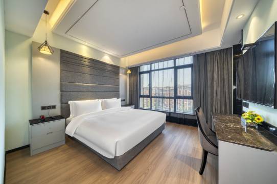 波特润沁园酒店(中盛城市广场店)