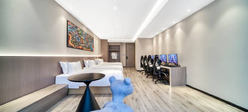 ReMAX热麦电竞酒店(奥体中心金山路地铁站店)图片