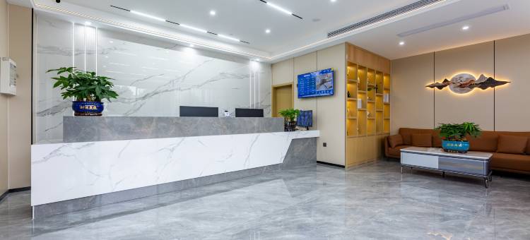 麗景酒店(武汉黄金工业园店)图片