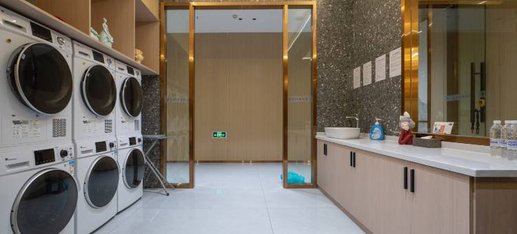 麗枫酒店(乌鲁木齐天山国际机场德港万达店)图片