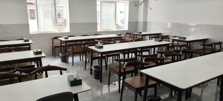 云上四季民宿(勐海客运站店)图片