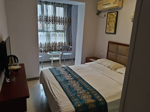 乌鲁木齐雨虹宾馆(米古里商业中心店)