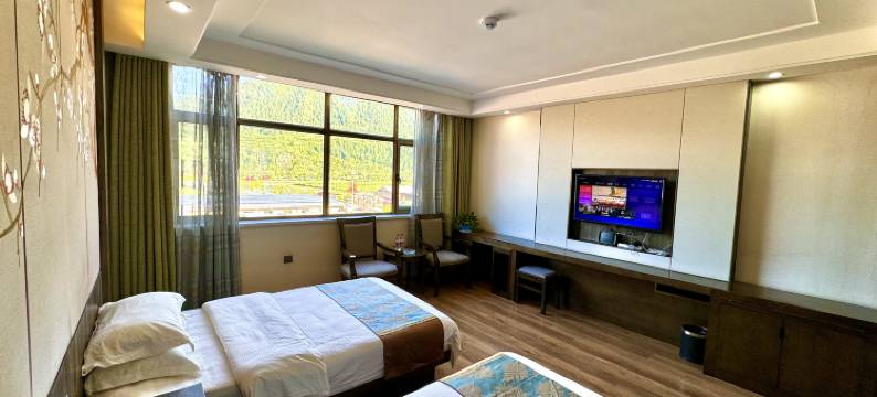 扎古录镇雪羚米苏酒店图片