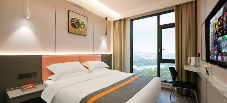 广昌临江轻奢酒店图片