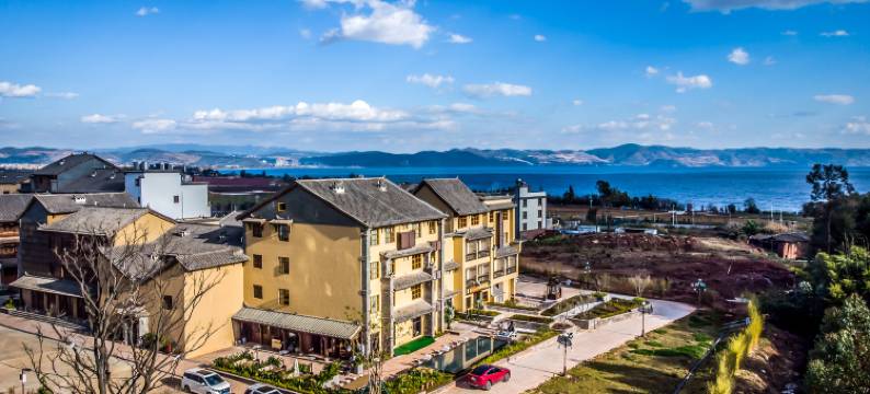 伊泊花园酒店(抚仙湖广龙小镇星光夜市店)图片