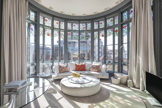 巴塞羅那埃爾·帕勞埃特現代主義套房酒店