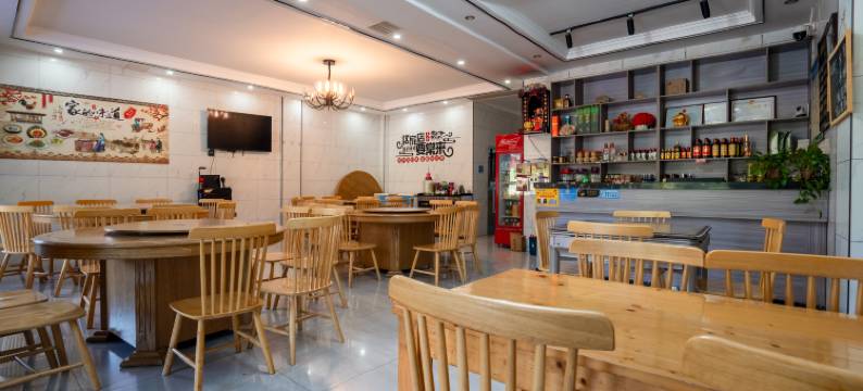 莽山·聚湘福free·holidays美食客栈(莽山大峡谷漂流店)图片