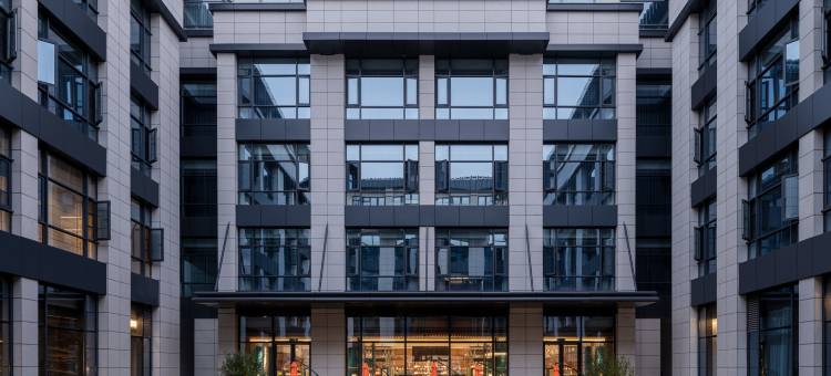 洛阳华茂春松酒店图片