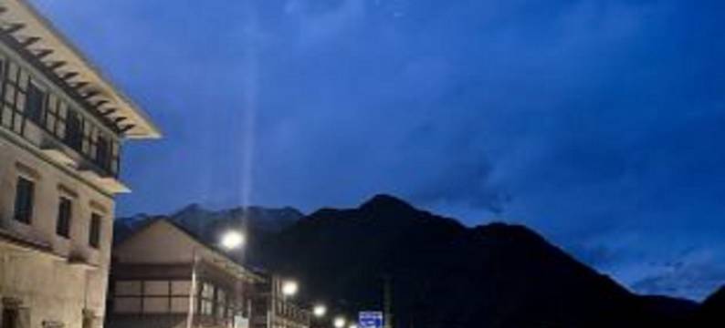 希夏邦马酒店图片