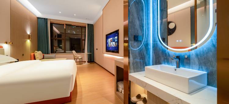 康龙大酒店(思丰财富广场思南客运站店)图片