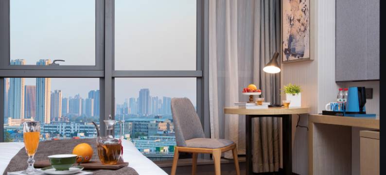 迈吉姆|城市高空夜景·View设计影院酒店(宜家荟聚店)图片