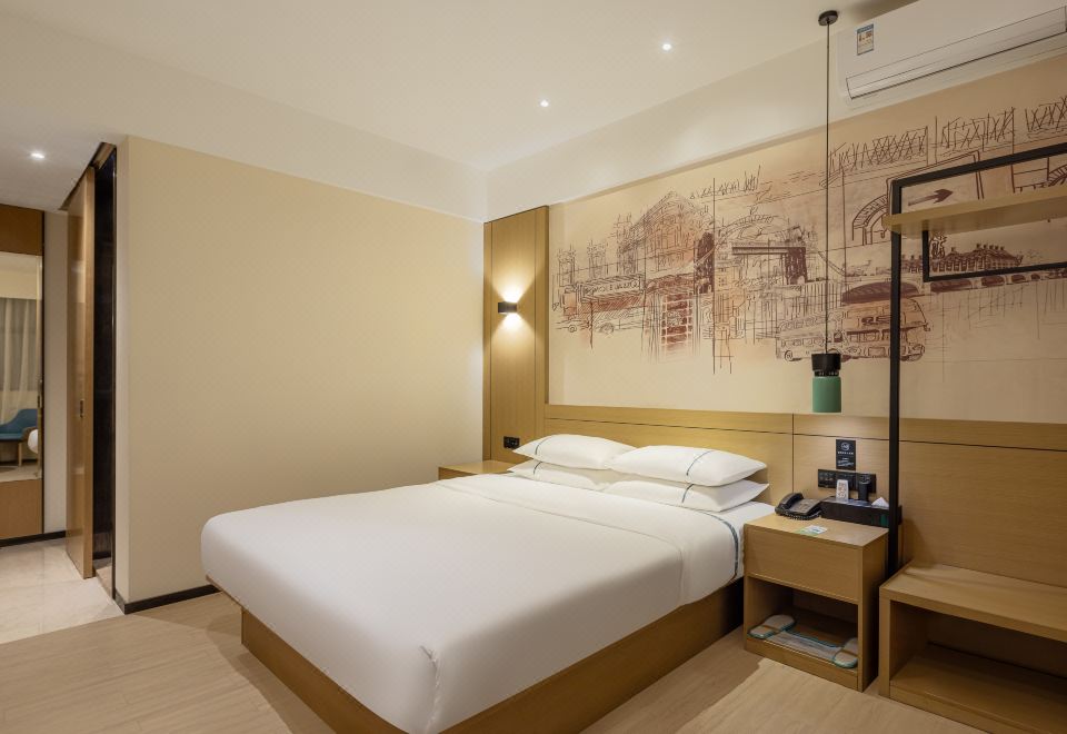  Hotel Overview
