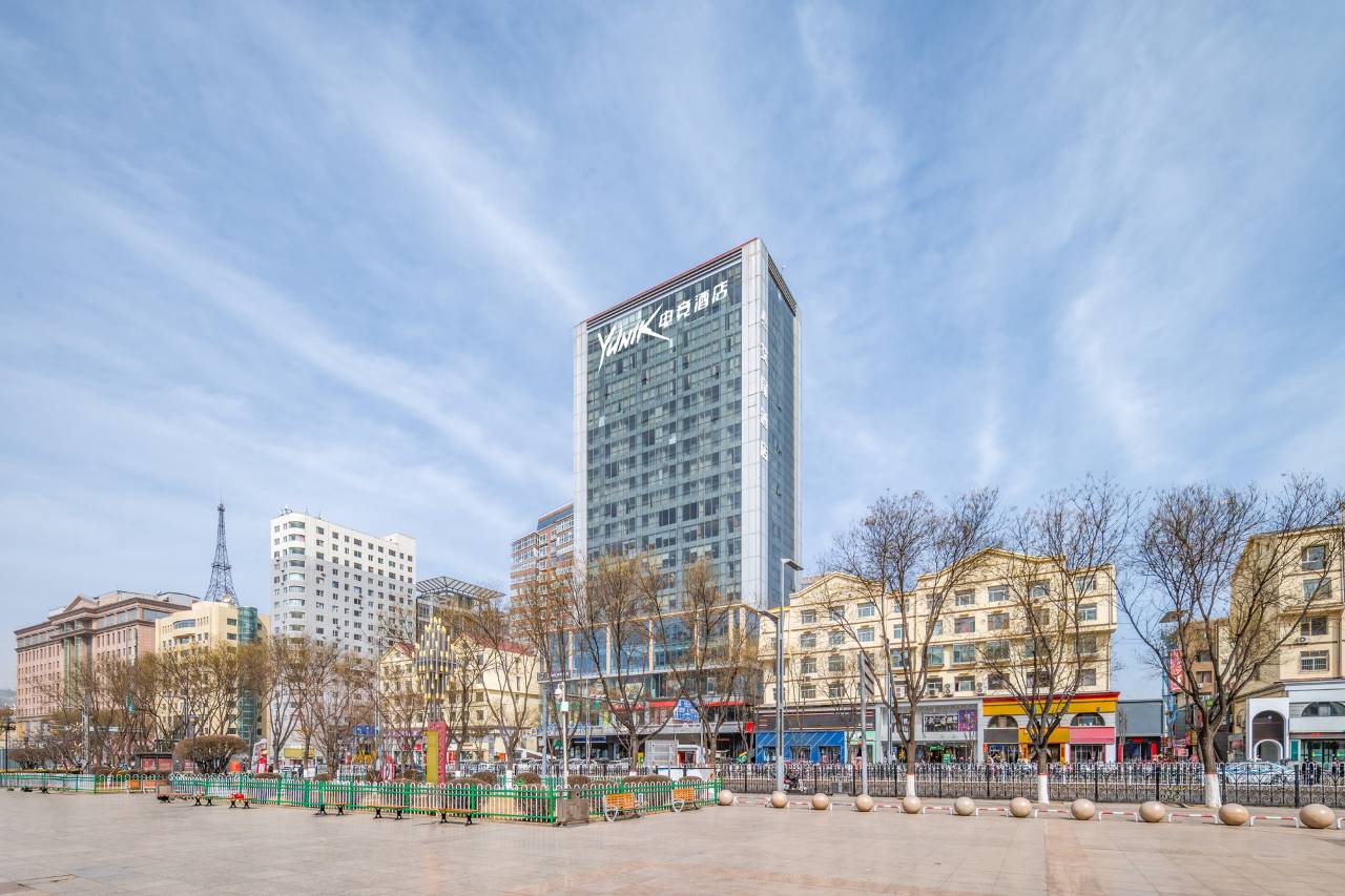 YUNIK电竞酒店(吕梁世纪广场店)图片