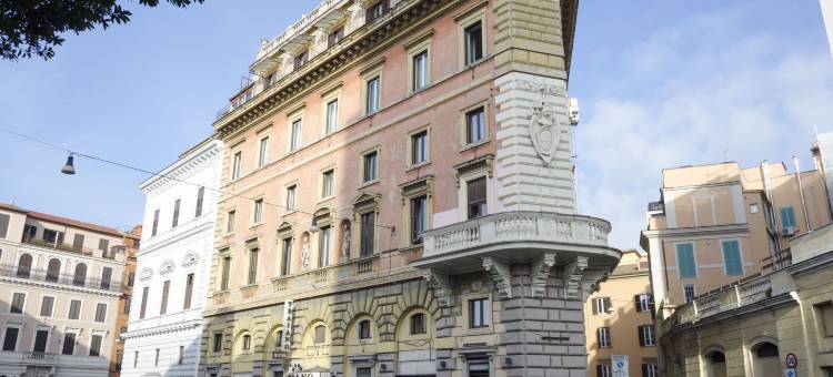 特拉亚诺酒店(Hotel Traiano)图片